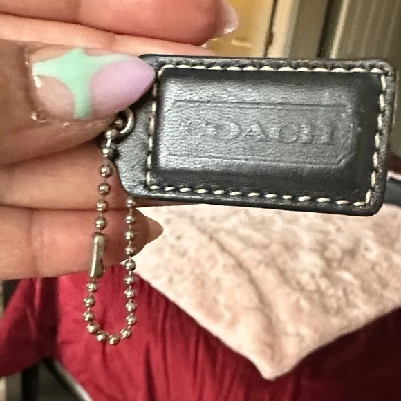 Coach Willis Black Leather Handbag with Gold Clasp - Picture 13 of 13